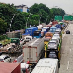 Pramono Tegur Keras Pelindo Buntut Macet di Tanjung Priok