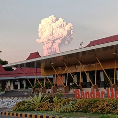 Bandara di Sikka dan Ende Tutup, Imbas Erupsi Lewotobi Laki-laki