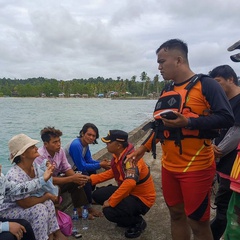 17 Penumpang Kapal Terbalik di Selat Sipora Mentawai Selamat