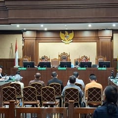 Hakim Tegur Saksi Sidang ASDP: Jangan Denial, Saudara Ini Kunci