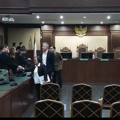 Terdakwa Korupsi LPEI Sebut Dakwaan JPU Kabur, Minta Dibebaskan