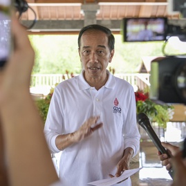 Jokowi ke Guru: Jangan Beri Pelajaran Usang ke Siswa