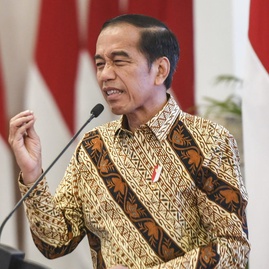 Serangan Beruntun ke Jokowi Jelang Pilpres, Siapa Diuntungkan?