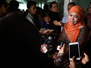 Khofifah Sampaikan Pilkada Jatim Tunggu Waktu Dulu