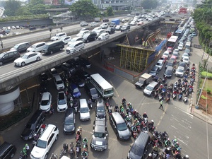 Kemacetan Akibat Proyek LRT di Pancoran