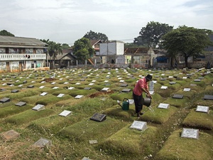 Sandiaga: Lahan Makam Siap Pakai di Jakarta Hanya Cukup Sampai 2019