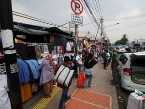 Koalisi Pejalan Kaki: Amankan Trotoar dari Pedagang Kaki Lima