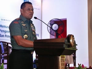 Kritik Atas Rotasi Perwira TNI Jelang Jend. Gatot Pensiun