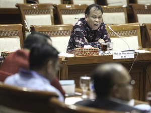 Penunjukkan Arief Hidayat Jadi Ketua MK Dinilai Tidak Tepat