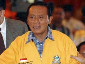 Harmoko, Orang Sipil Pertama yang Jadi Ketua Umum Golkar