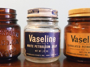 Vaseline: Semula Penyembuh Luka Luar