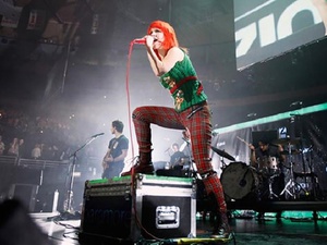 Paramore Batal Konser dan Refund Tiket Konser yang Tak Selalu Mulus