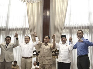 Pertarungan Pilpres 2019: "Prabowo Pesaing Terkuat Jokowi"