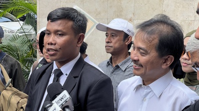 Kuasa Hukum Roy Suryo Protes Penyidik Periksa Saksi hingga Subuh