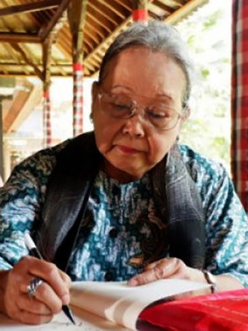 Nurhayati Sri Hardini Siti Nukatin