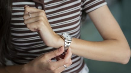 10 Jam Tangan Wanita Simple dan Elegan buat Pencinta Minimalis