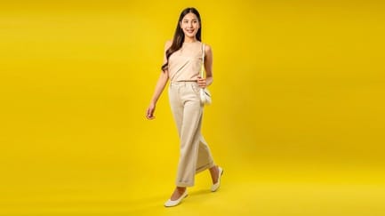 Celana Khaki Cocok dengan Baju Warna Apa? Ini 10 Rekomendasinya