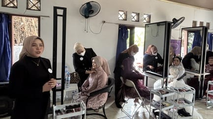 Dunia Tata Rias sebagai Jalan Menuju Kemandirian Perempuan