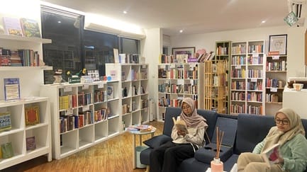 Foreword Library: Ruang Belajar dan Bersua bagi Pencinta Buku