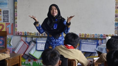 Guru ASN akan Ditugaskan ke Sekolah Swasta pada November 2025