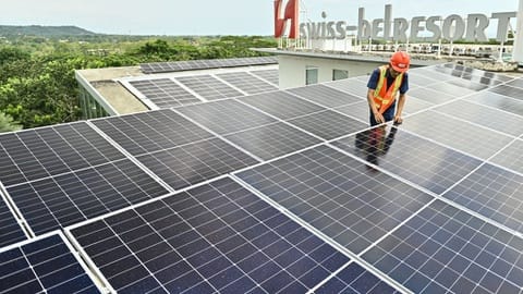 PLN Ingatkan Risiko Pemadaman jika PLTS Atap Dipasang Massal