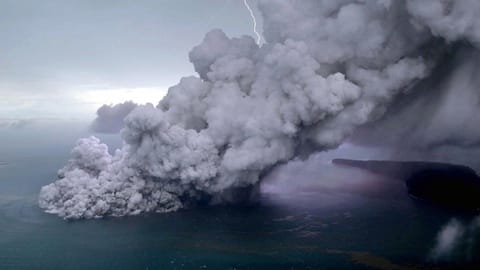 Jejak Gunung Purba dan Erupsi 1883 hingga Lahirnya Anak Krakatau