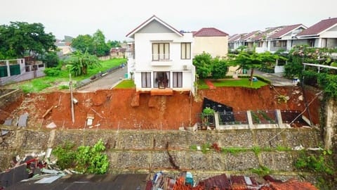 Jakarta Dalam Bayang Pergerakan Tanah, Titik Mana yang Berisiko?