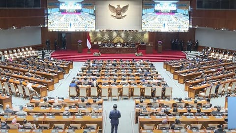 RUU Pelindungan Ketenagakerjaan & Polemik Kontrak Kerja Berulang