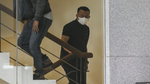 Bir yigit jojani uxlayotganda sikadi