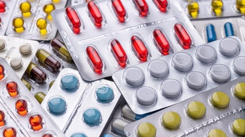 Menakar Dampak Pelemahan Rupiah Terhadap Harga Obat