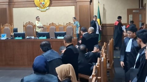 Majelis Hakim Langsung Bubar Usai Baca Putusan Nadiem Makarim