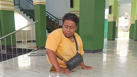 Abdul Azis, Difabel Jember Berdaya melalui Ojol & Bikin Konten
