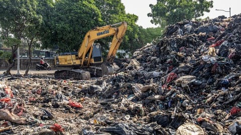 TPS Ilegal di Jakarta: Bom Waktu yang Ancam Keselamatan Warga