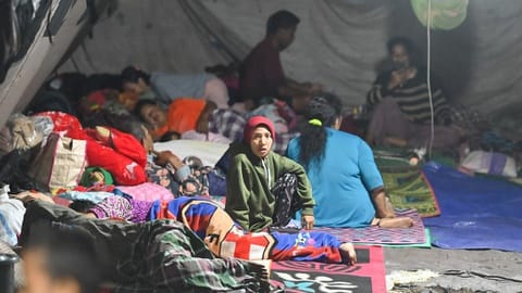 Keterlambatan Bantuan Menjelma Petaka bagi Korban Bencana
