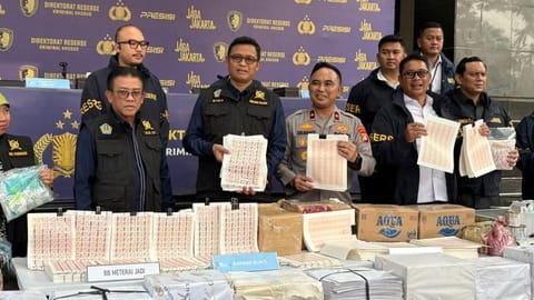 Meterai Palsu dan Bisnis Gelap yang Menggerus Penerimaan Negara