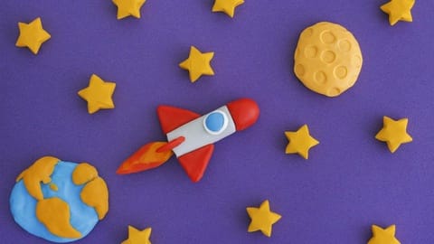 Origami Penjelajah Bulan