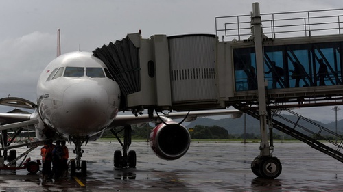 DPR Tolak Wacana Penarikan Iuran Pariwisata ke Penumpang Pesawat