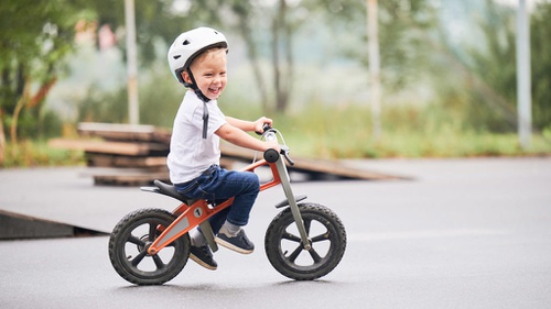 9 Manfaat Balance Bike untuk Anak dan Usia Tepat Mengajarkannya