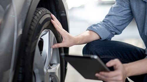 11 Rekomendasi Ban Mobil Ring 14 Terbaik dan Harganya