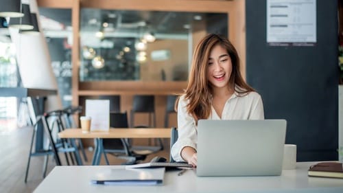 11 Rekomendasi Laptop 5 Jutaan Terbaik 2025 & Spesifikasinya