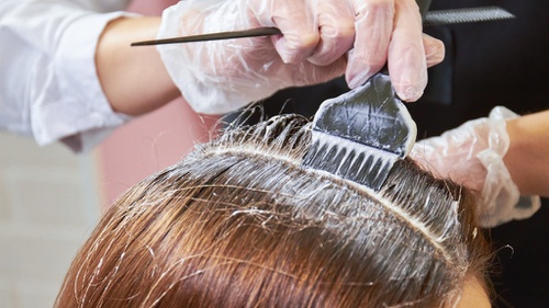 7 Rekomendasi Warna Rambut Tanpa Bleaching, Tampak Lebih Natural
