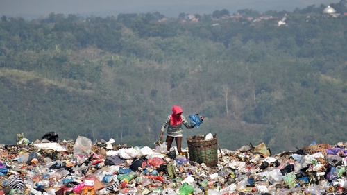 Bencana Teknologi Dan Uang Dari Sampah Tirtoid