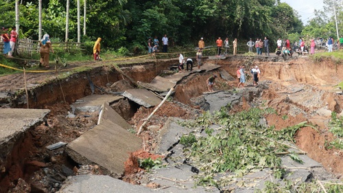 Contoh artikel Contoh Artikel Banjir Di Indonesia