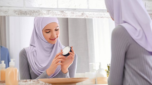 Bagaimana Cara Mengenakan Jilbab Yang Syar I Tirto Id