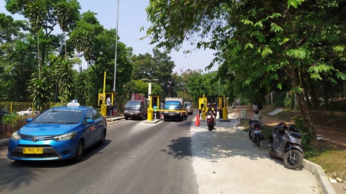 Menjajal Jalan Masuk Ui Via Kukusan Saat Uji Coba Parkir Berbayar