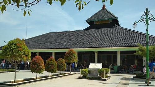 Sejarah Masjid Agung Demak Pendiri Ciri Arsitektur Keunikan Tirto Id