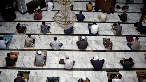 Bacaan Niat Salat Idul Adha Untuk Makmum Imam Serta Tata Cara Tirto Id