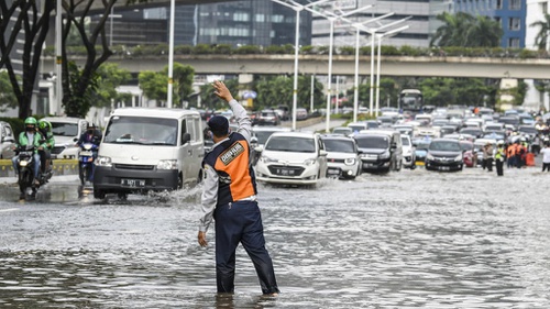 Banjir di Jakarta Surut Kurang dari Enam Jam
