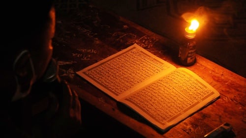 cara membaca huruf alif lam yang bertemu huruf syamsiyah adalah