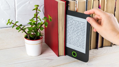 Mengapa Revolusi Buku Digital yang Dijanjikan Kindle Tak Terjadi?